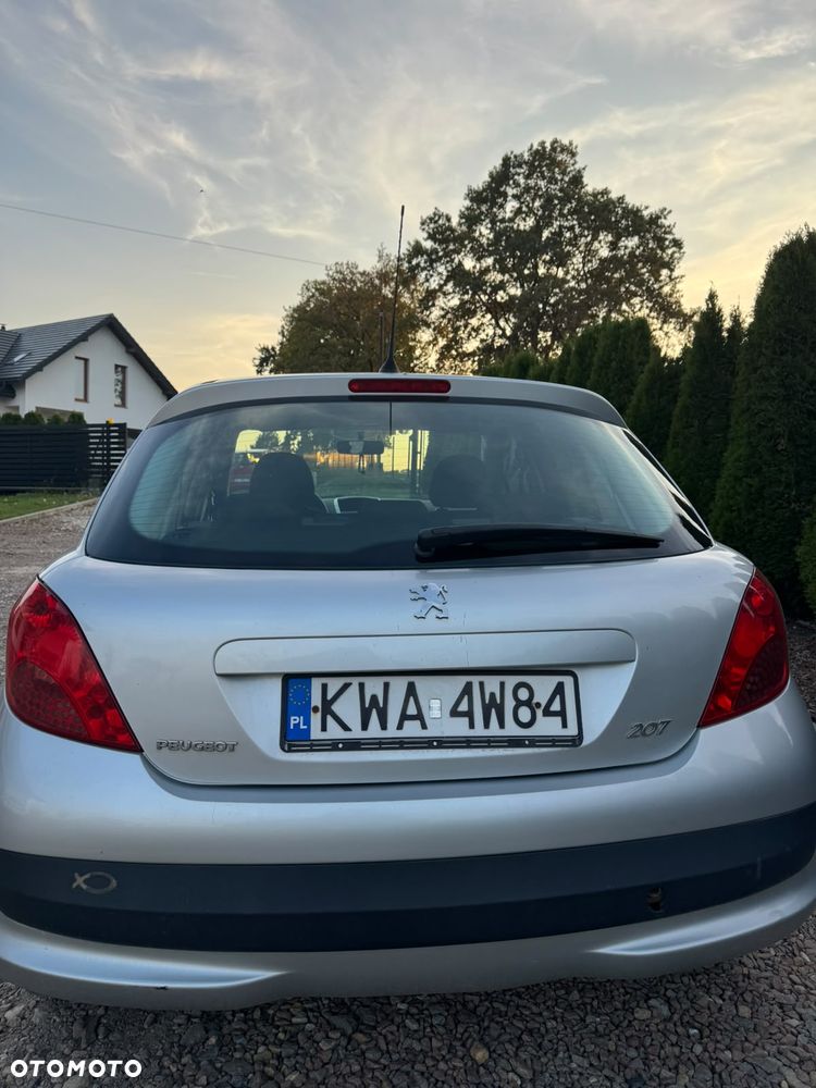 Peugeot 207 - 5