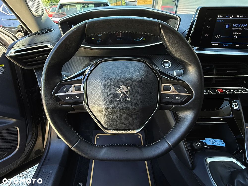Peugeot 2008 BlueHDi 100 Allure - 19