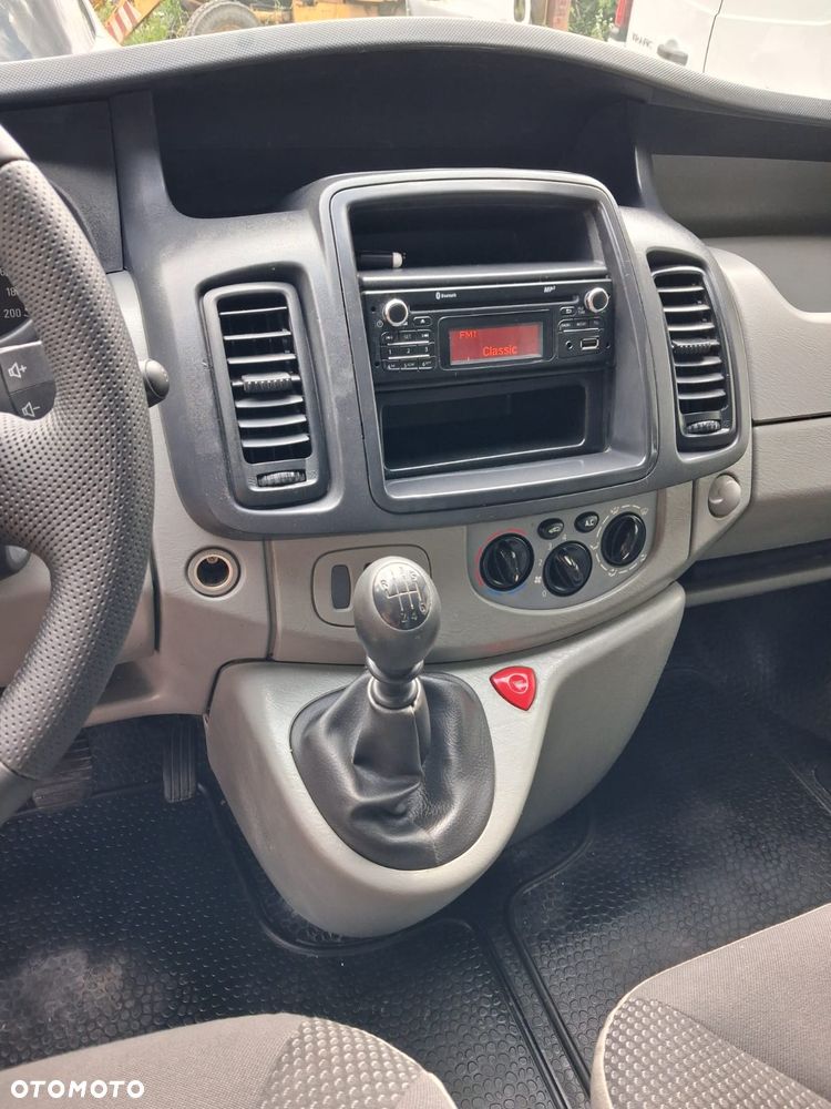 Opel Vivaro - 12