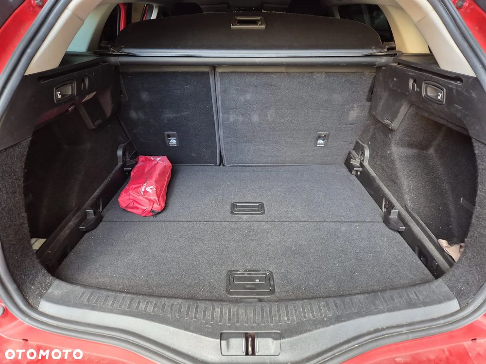 Renault Megane 1.3 TCe FAP Techno EDC - 14