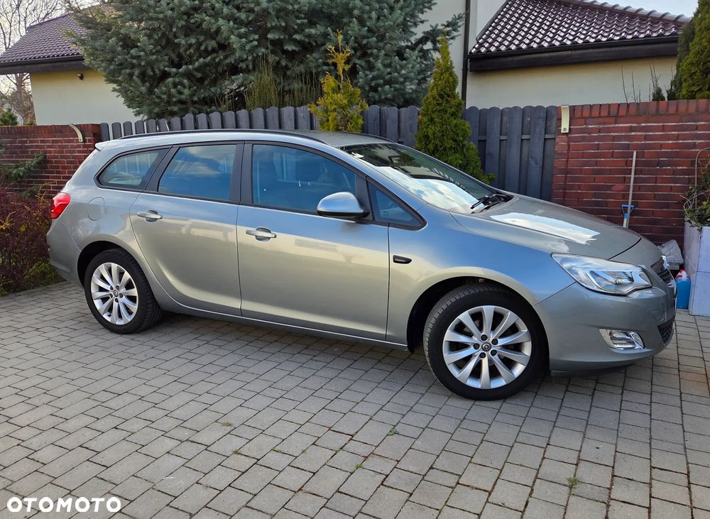 Opel Astra - 2