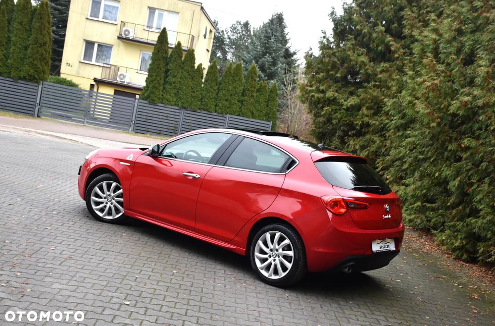 Alfa Romeo Giulietta 1.6 JTDM Distinctive - 28
