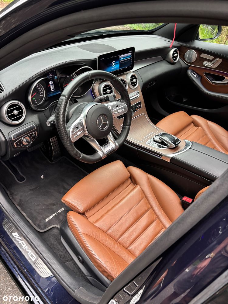 Mercedes-Benz Klasa C 43 AMG 4MATIC - 36