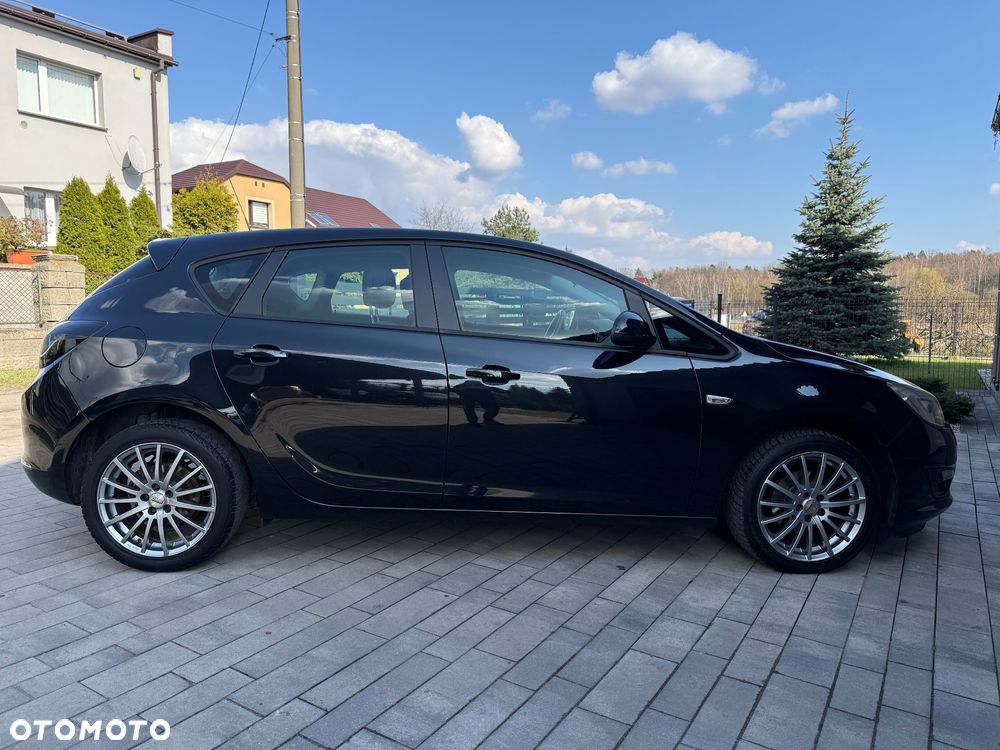 Opel Astra 1.6 Sport - 10