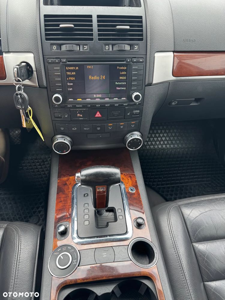 Volkswagen Touareg - 7