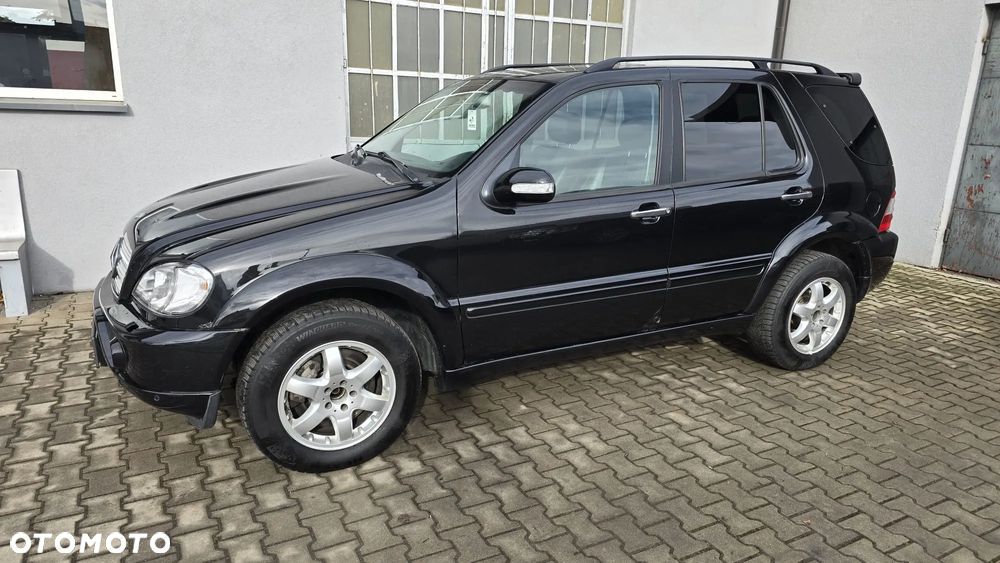 Mercedes-Benz ML - 22