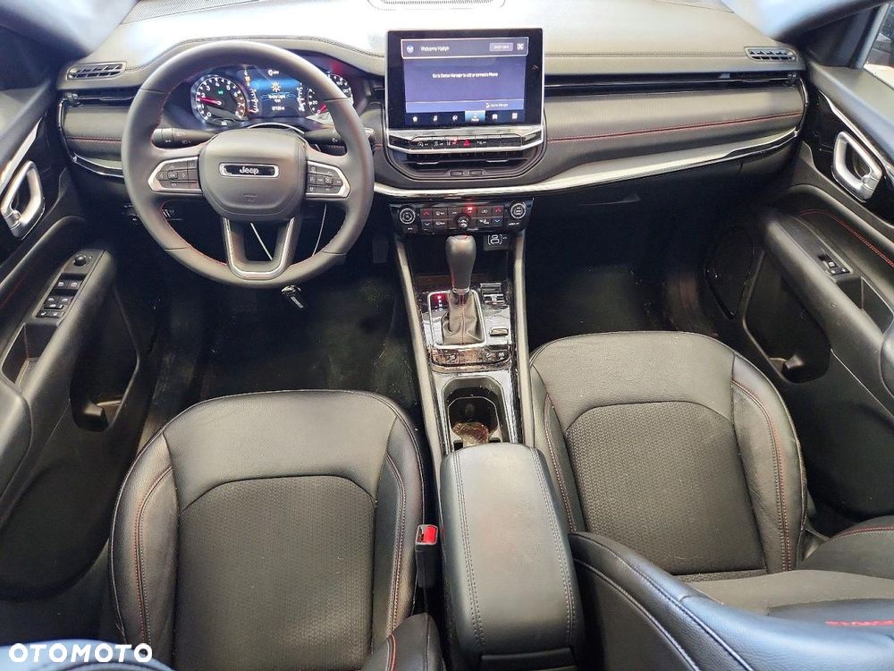 Jeep Compass - 10