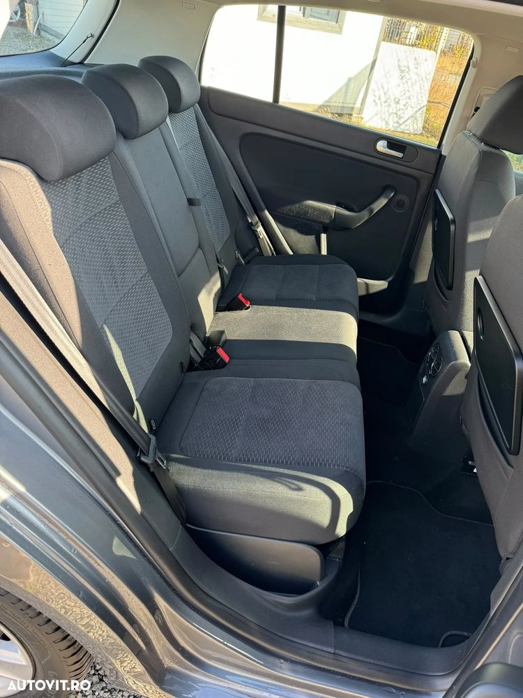 Volkswagen Golf Plus 1.6 Comfortline DSG - 24