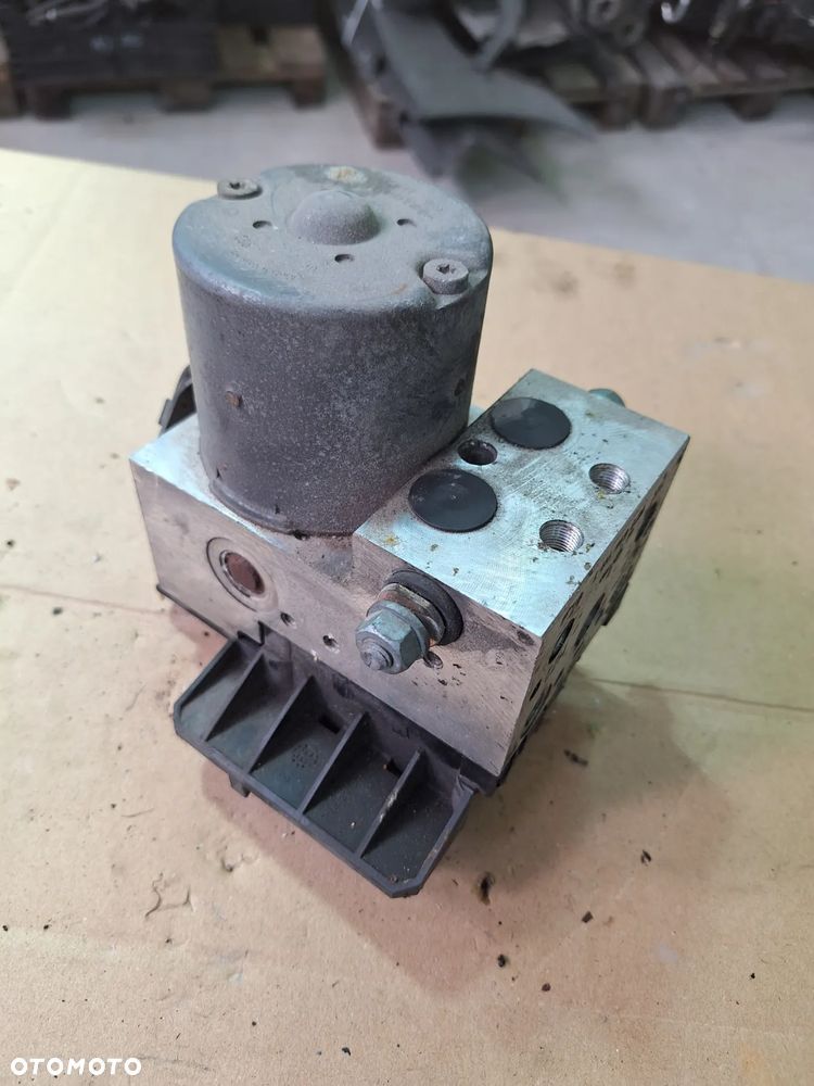 pompa ABS AUDI A4 A6 PASSAT B5 8E0614111T 0265202401