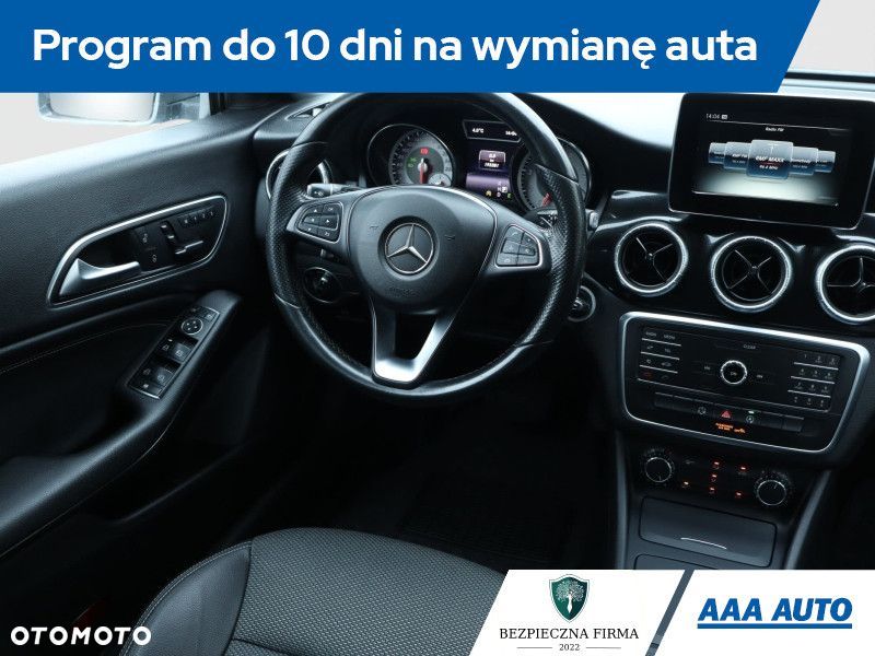 Mercedes-Benz CLA - 9