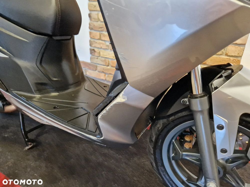 Aprilia SX - 23