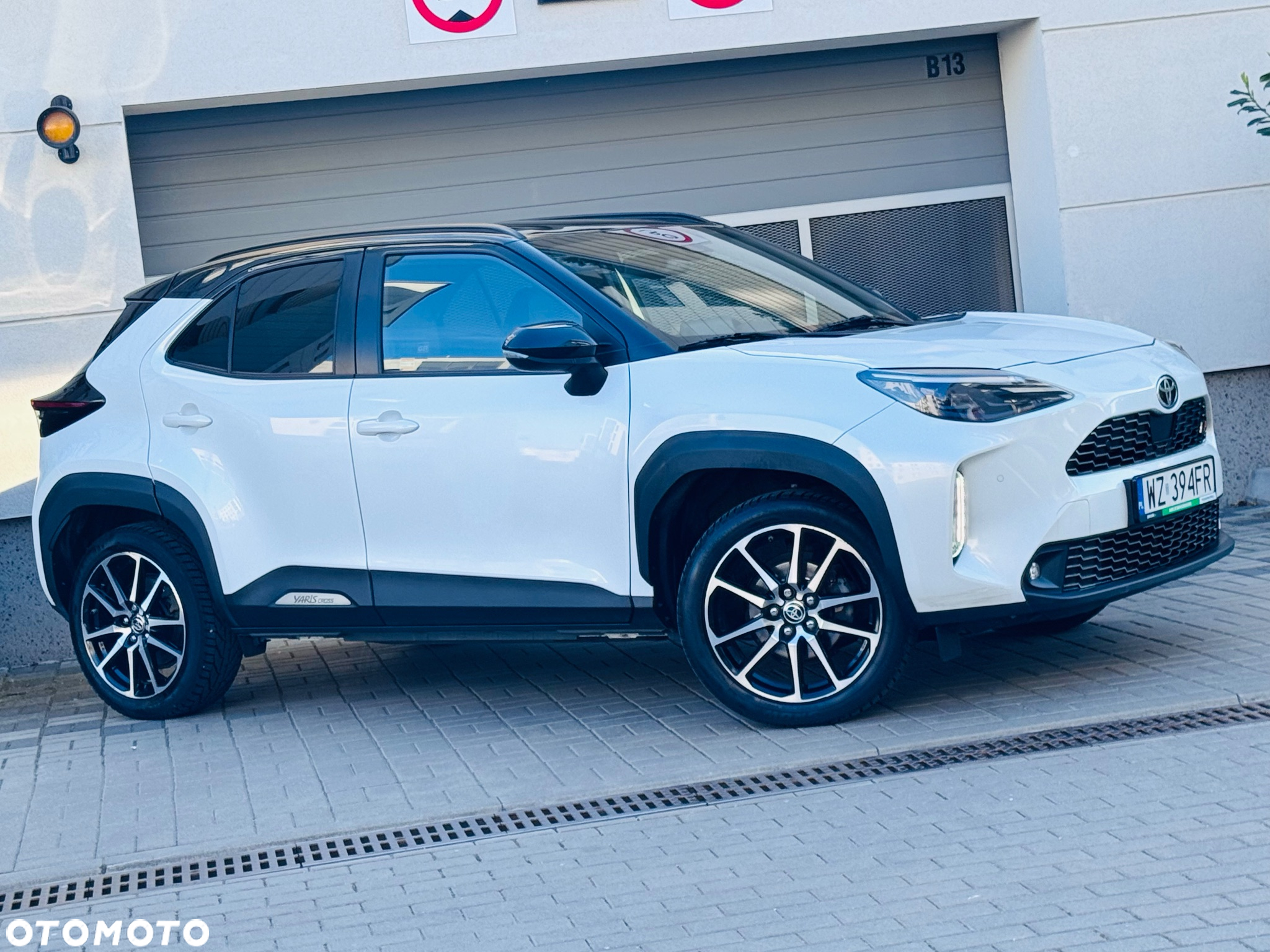 Toyota Yaris Cross Hybrid 1.5 GR Sport - 17
