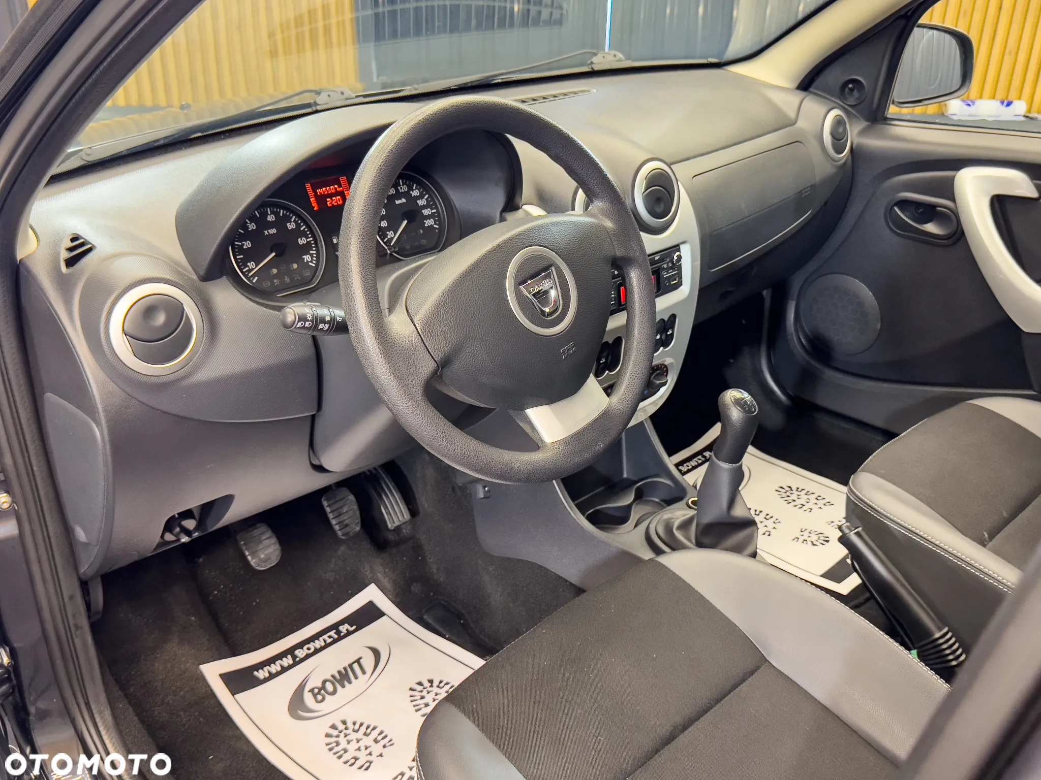 Dacia Sandero 1.5 dCi Laureate - 24