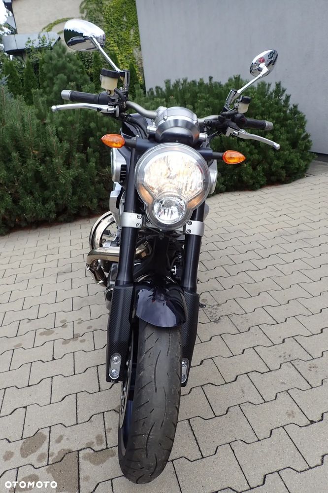 Yamaha MT - 8