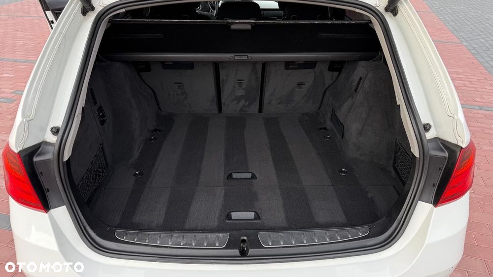 BMW Seria 3 325d - 18