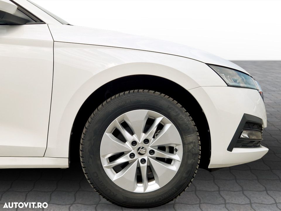 Skoda Octavia 2.0 TDI DSG Ambition - 11
