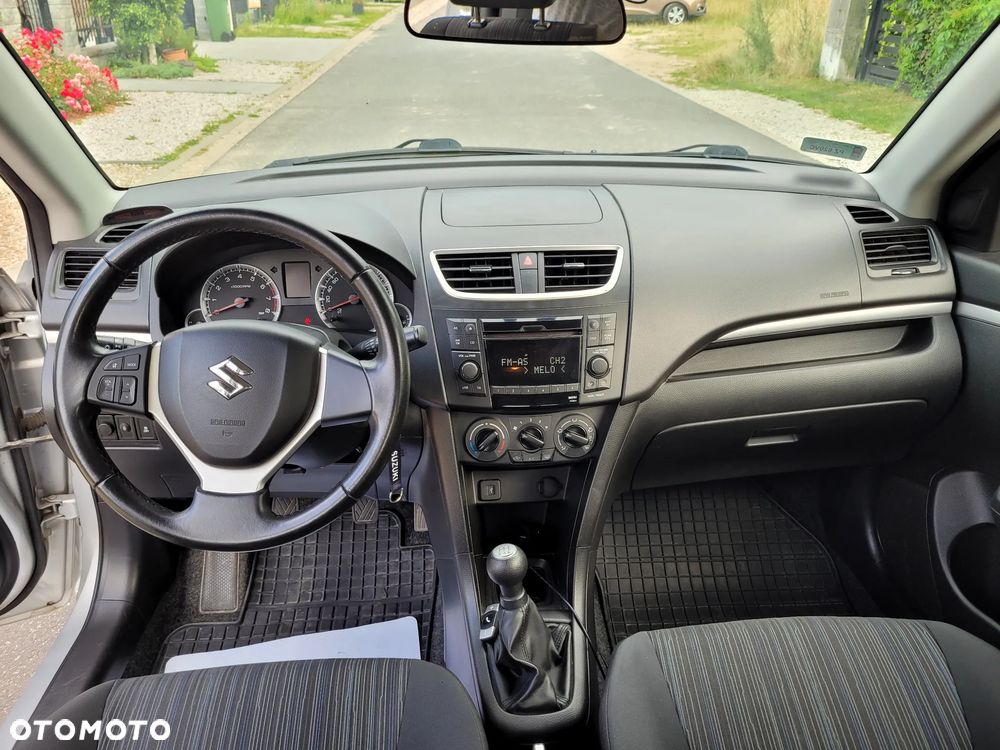 Suzuki Swift 1.2 Club - 12