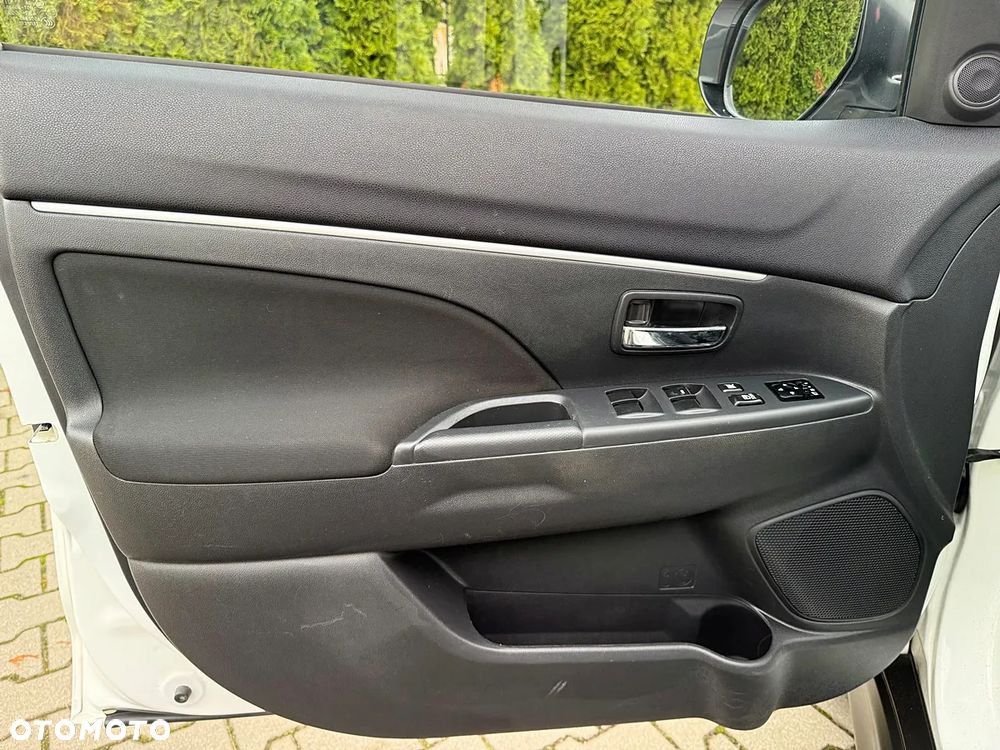 Mitsubishi ASX 1.6 Intense - 23