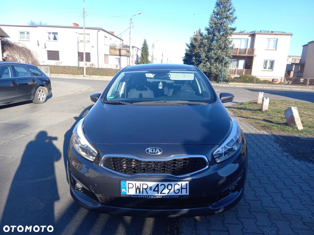 Kia Ceed - 7