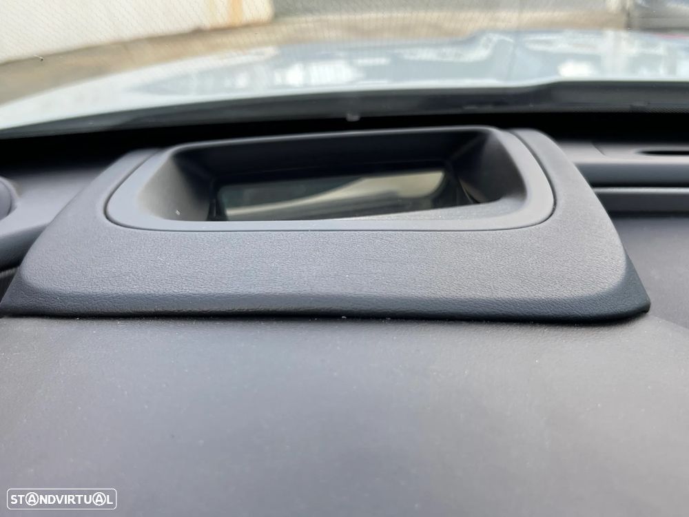 Jaguar XE 2.0 D R-Sport Aut. - 21