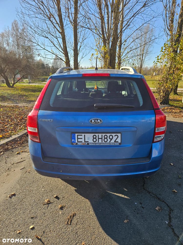 Kia Ceed - 3