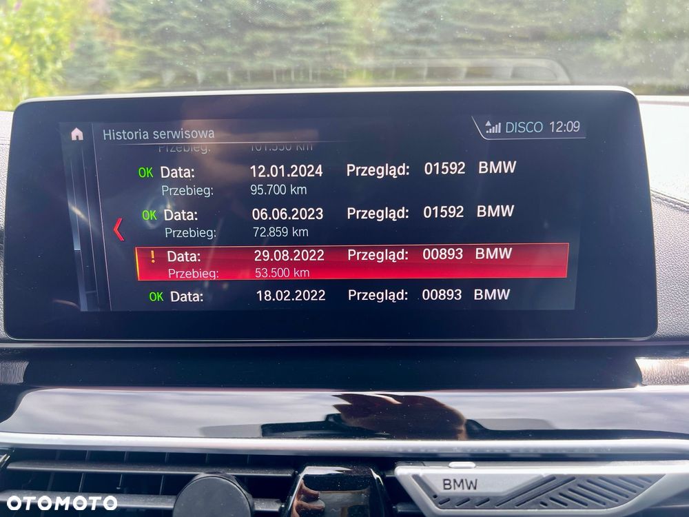BMW Seria 5 M550d xDrive - 34