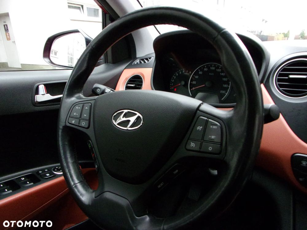 Hyundai i10 1.2 Premium - 21