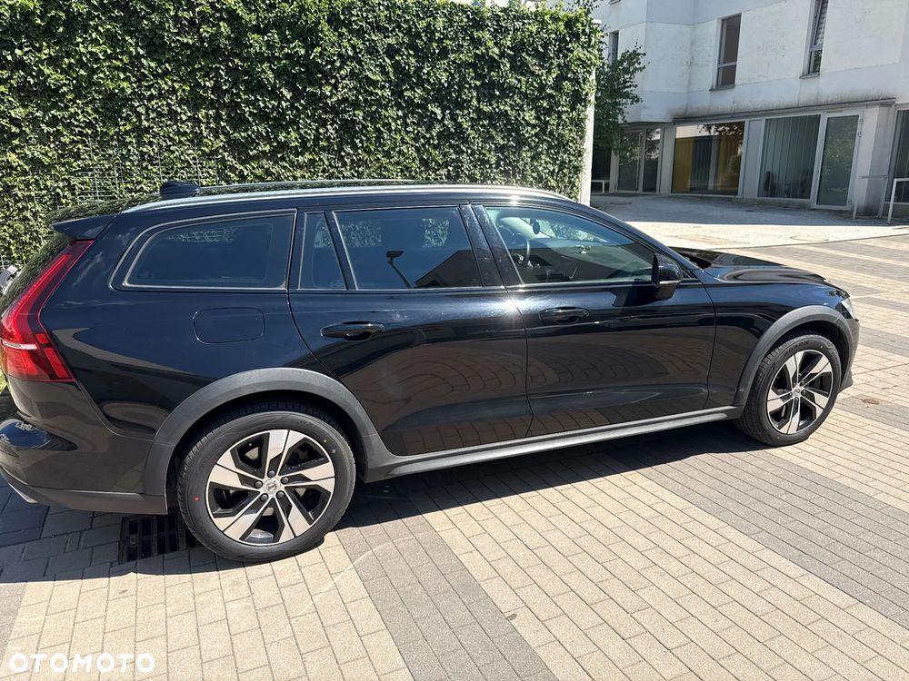 Volvo V60 Cross Country D4 AWD - 1