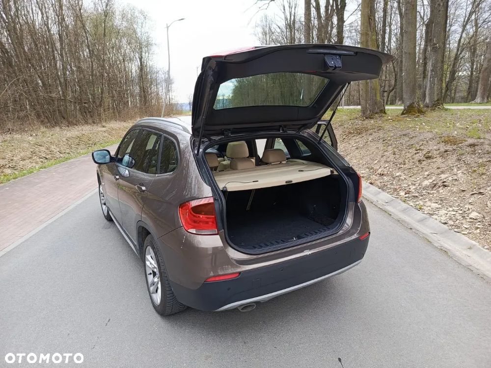 BMW X1 xDrive20d - 11