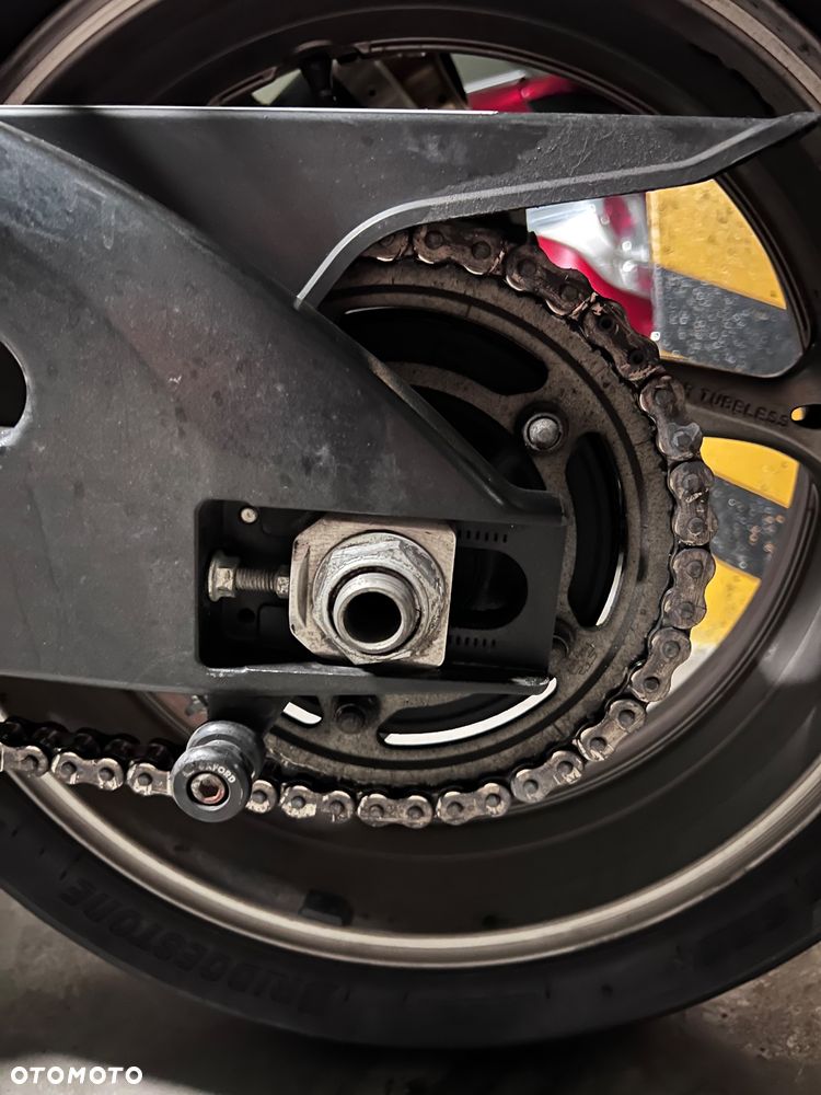 Suzuki GSX-R - 5