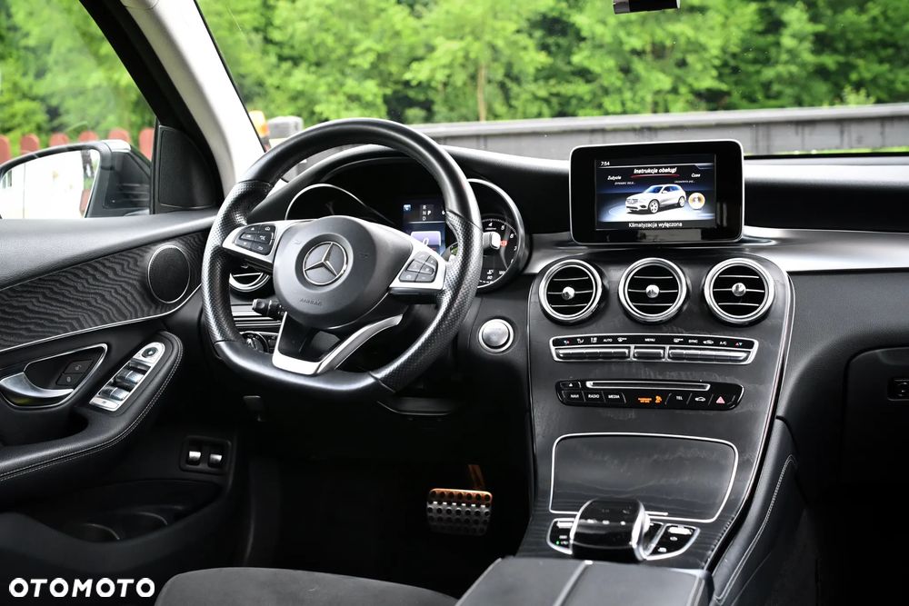 Mercedes-Benz GLC - 9