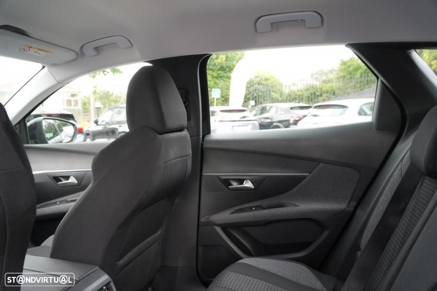 Peugeot 3008 1.2 PureTech Allure Pack - 5