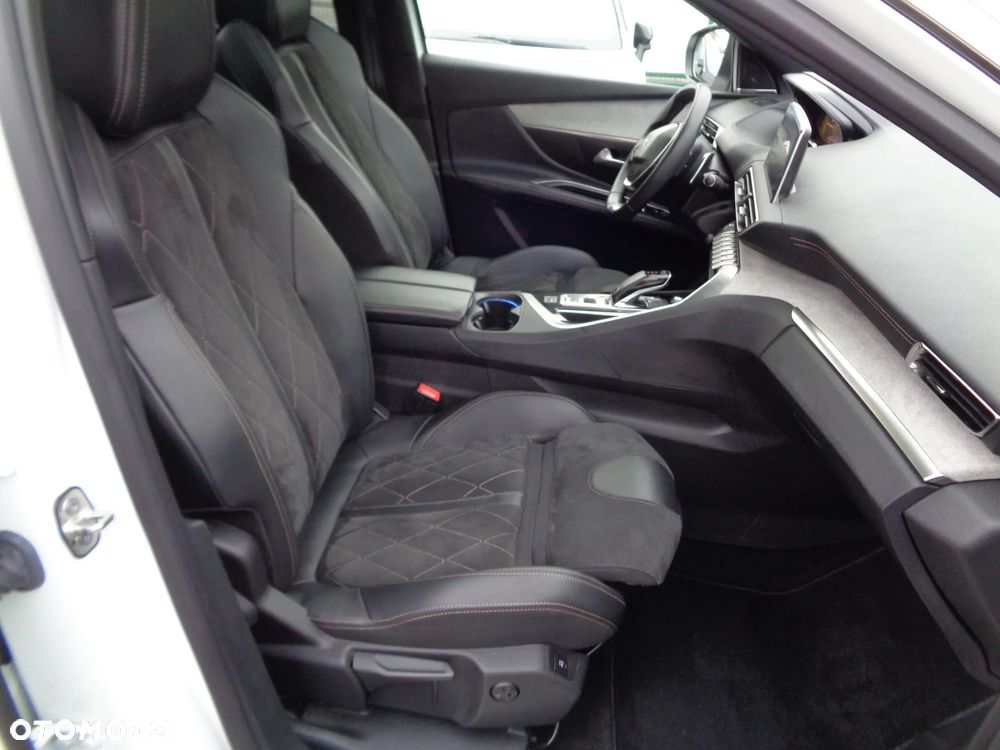Peugeot 5008 BlueHDi 180 EAT8 GT Pack - 29