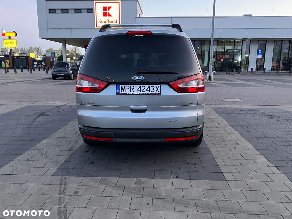 Ford Galaxy 2.2 TDCi Platinium X (Titanium) - 4