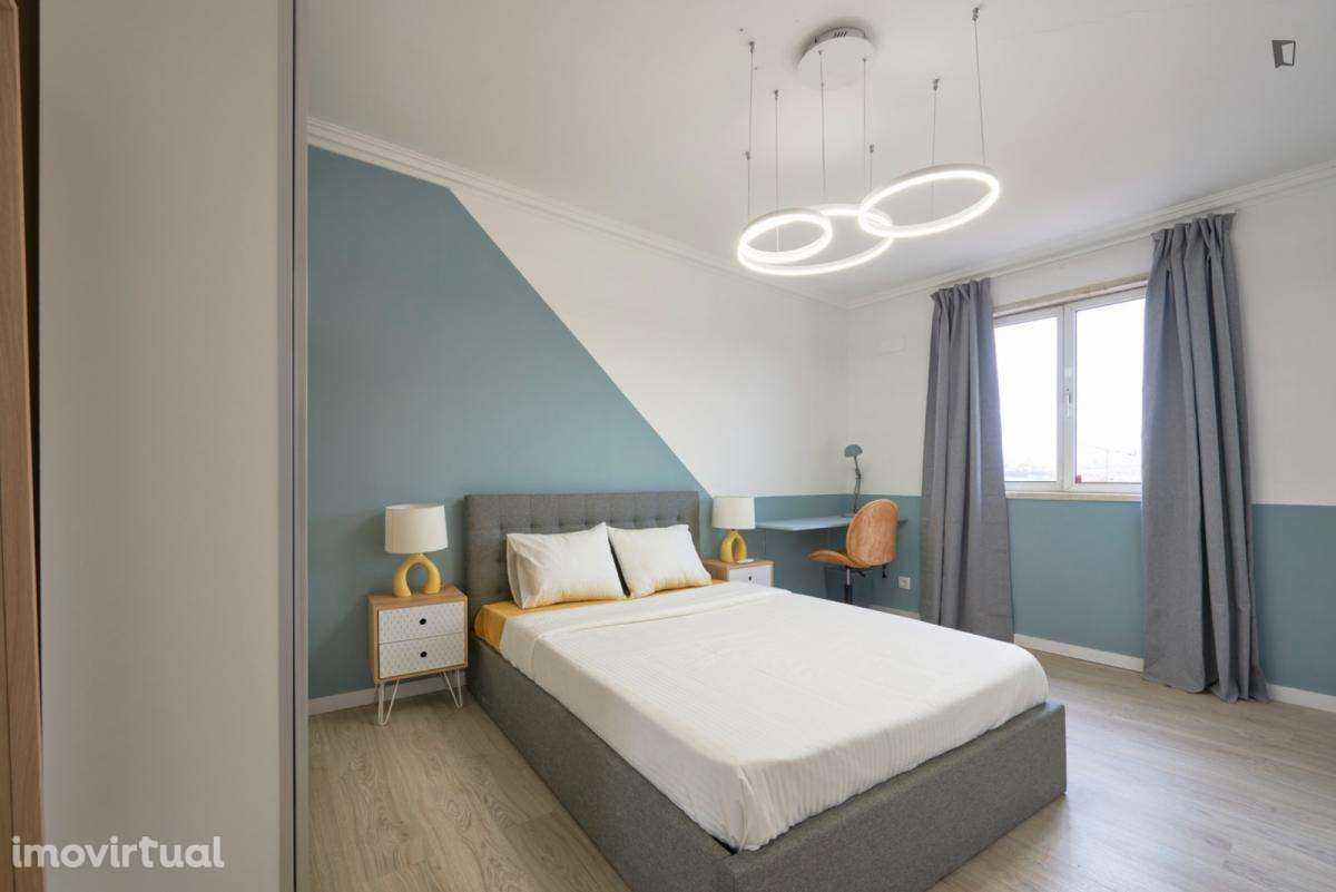 Quarto - localizado em Estrela Lisbon - Grande imagem: 4/32