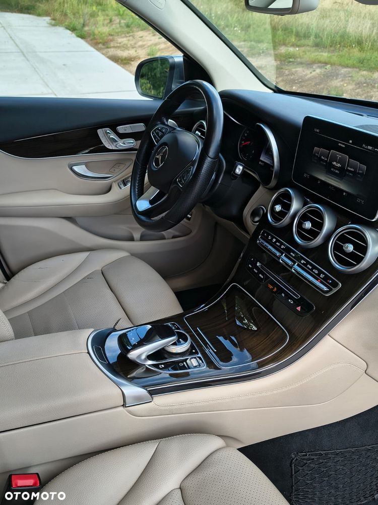Mercedes-Benz GLC 300 4-Matic - 9