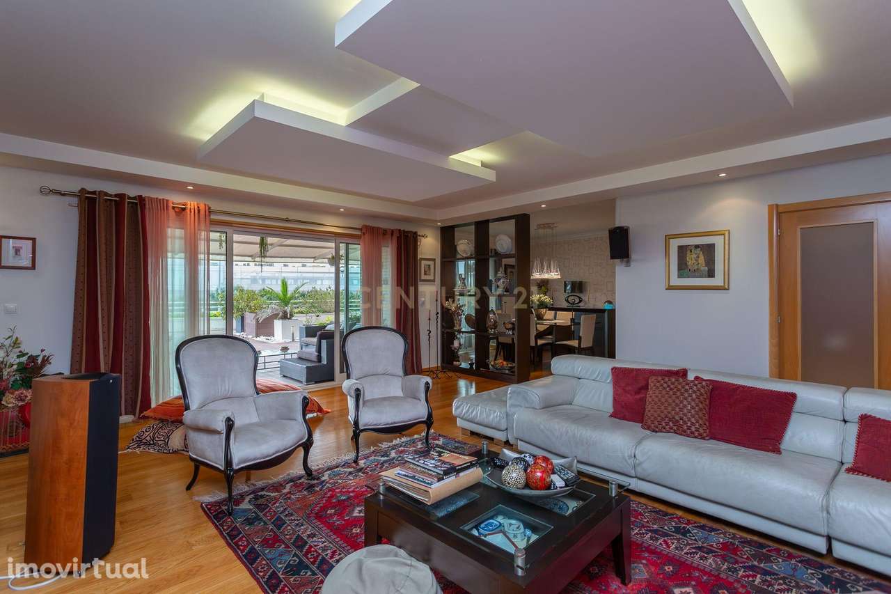 Apartamento T4 Alto de Algés, Terraço, Vista Rio, 6 Lugares de Garagem - Grande imagem: 3/24