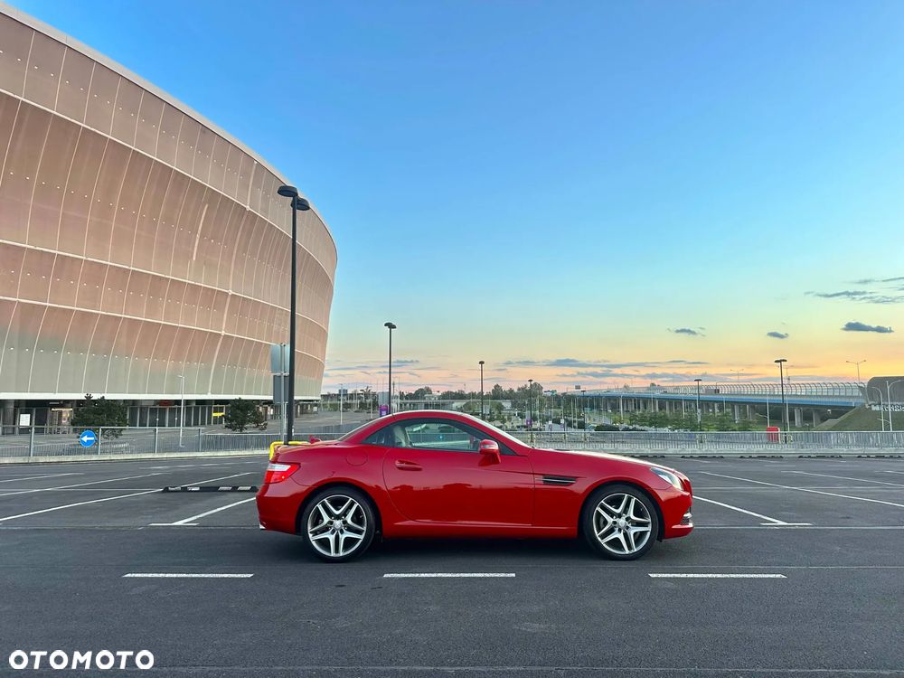 Mercedes-Benz SLK 250 (BlueEFFICIENCY) 7G-TRONIC - 25