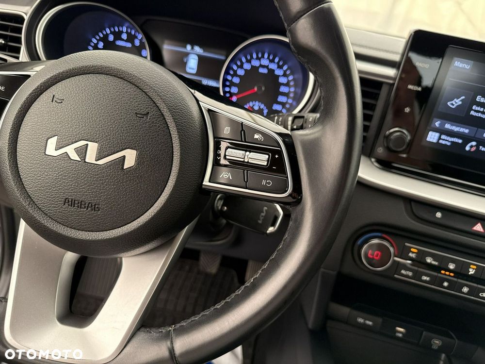 Kia Ceed - 26