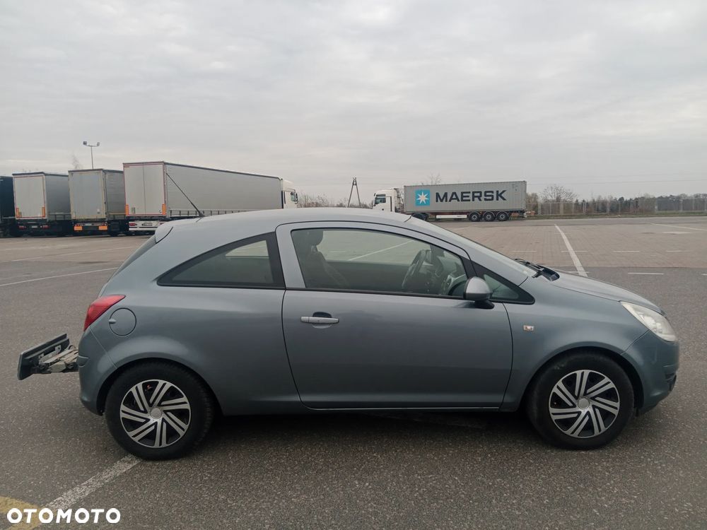 Opel Corsa 1.4 16V Color Edition - 6