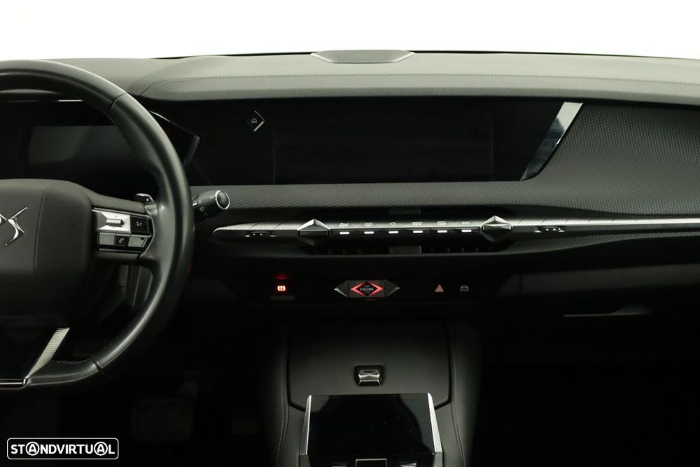 DS DS4 1.5 BlueHDi Trocadero Cross EAT8 - 8