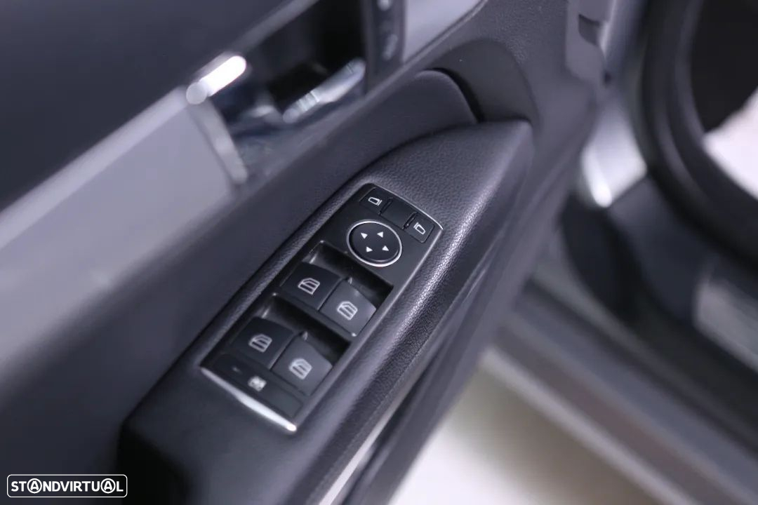 Mercedes-Benz E 250 CDi Avantgarde BlueEfficiency - 10