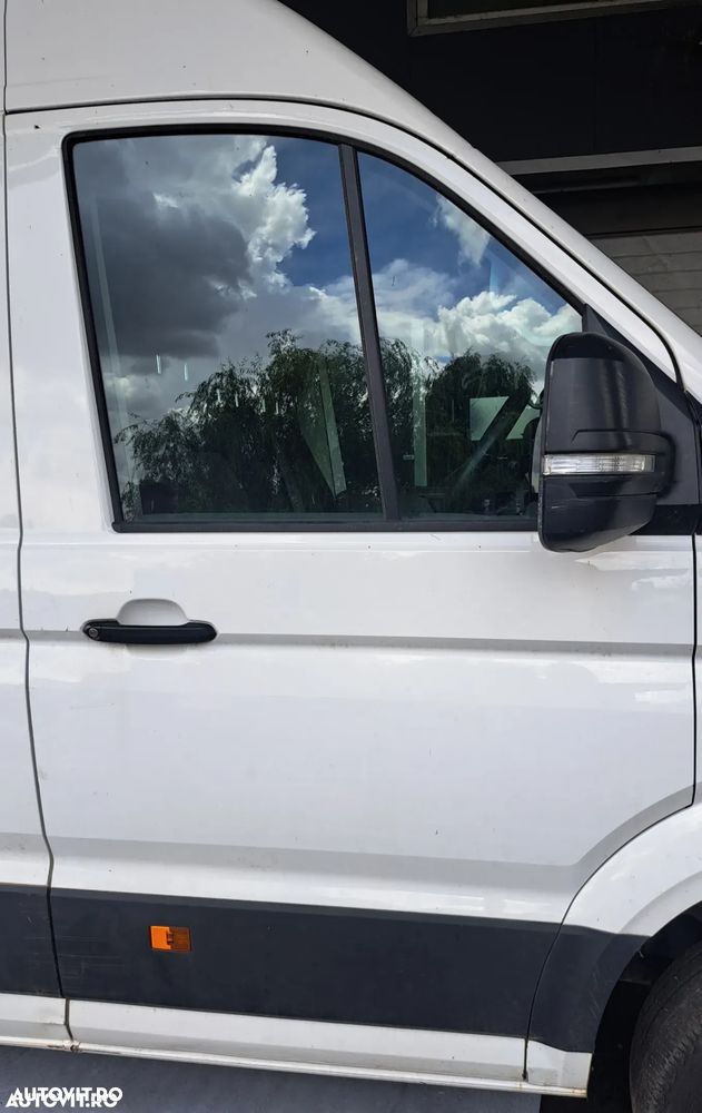 Usa stanga dreapta fata GOALA culoarea ALB ( de fabrica ) Volkswagen Crafter 2017-2018-2019-2020-2021-2022-2023-2024 - 2