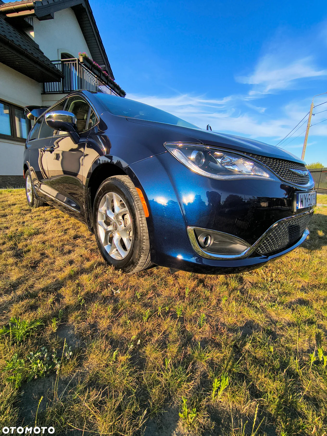 Chrysler Pacifica - 2