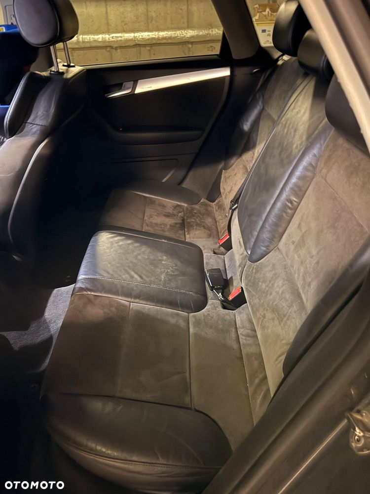 Audi A3 Sportback 3.2 quattro (DSG) S tronic Ambition - 13