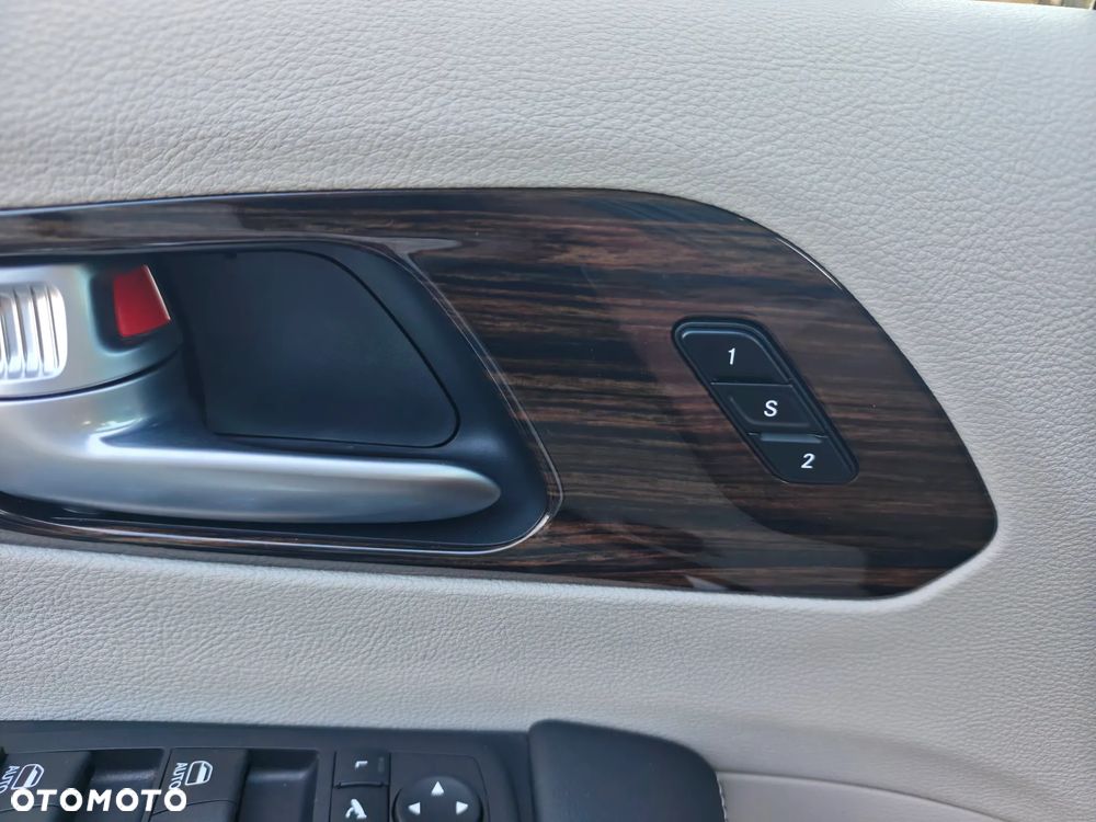 Chrysler Pacifica - 19