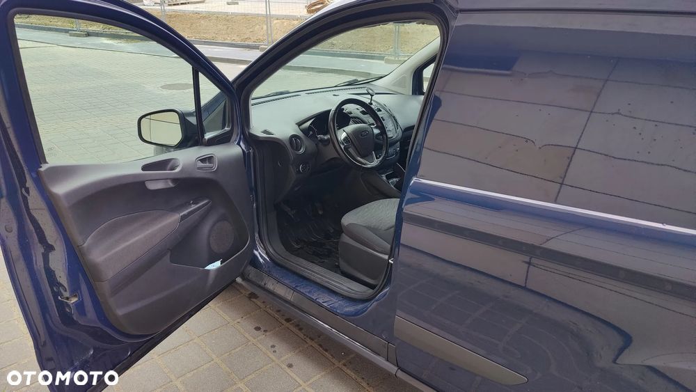 Ford Transit Courier - 6