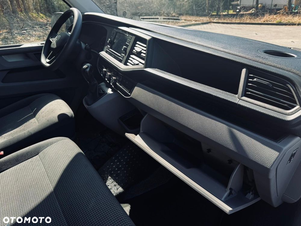 Volkswagen Transporter L1H1 DSG - 18