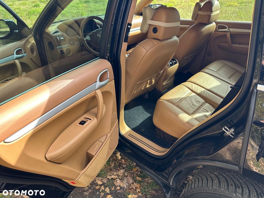 Porsche Cayenne Tiptronic S - 10