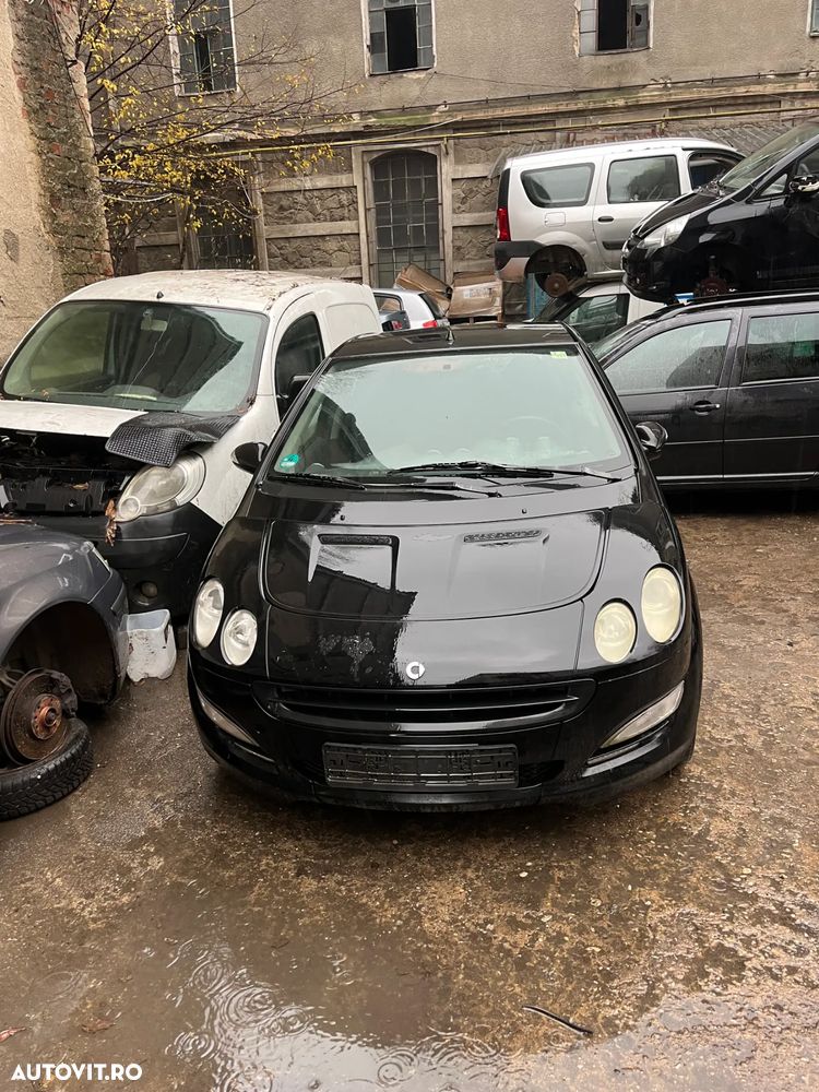 Dezmembrez Smart ForFour negru 2006 benzina cutie manuala - 3